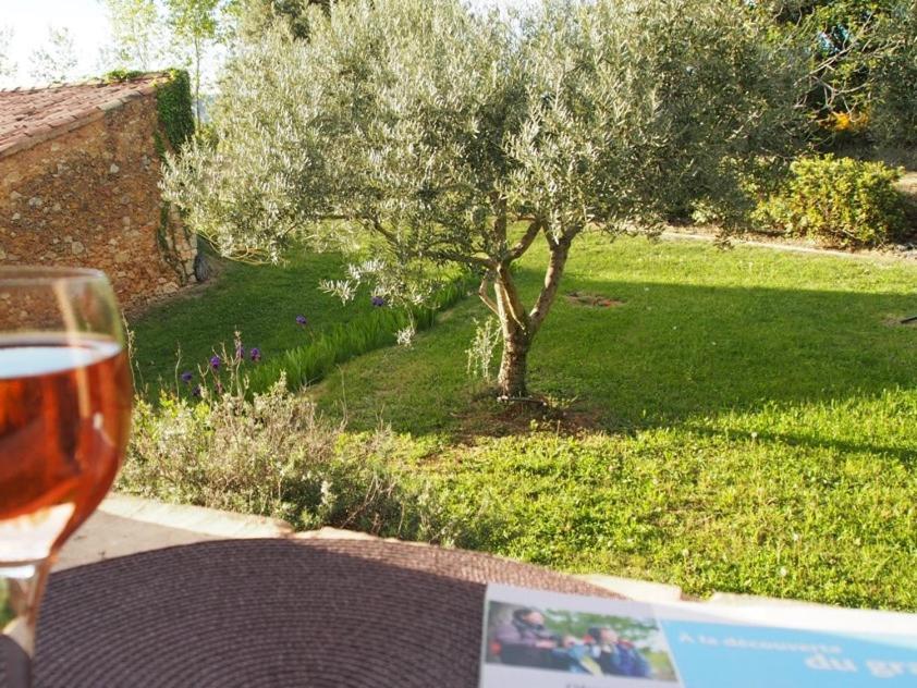 Le Mas de la Lause Le Barroux Habitación foto